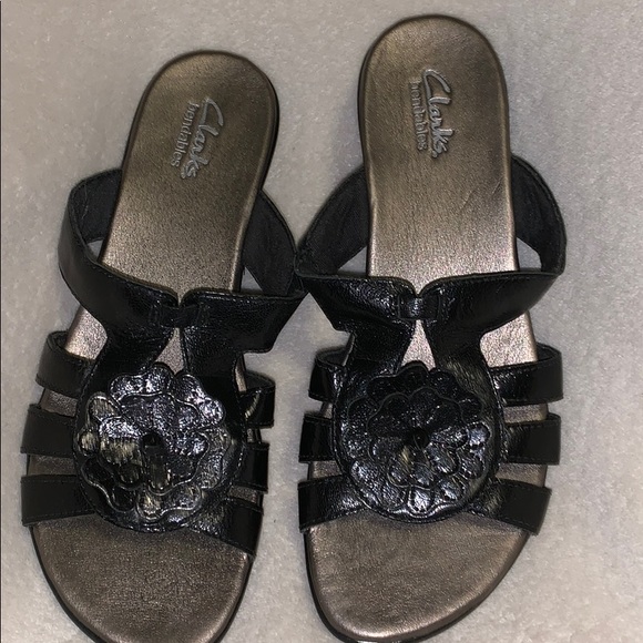 Clarks Shoes - Clark’s bendables sandals 8 black leather nwot Clarks Shoes - Clark’s bendables sandals 8 black leather nwot